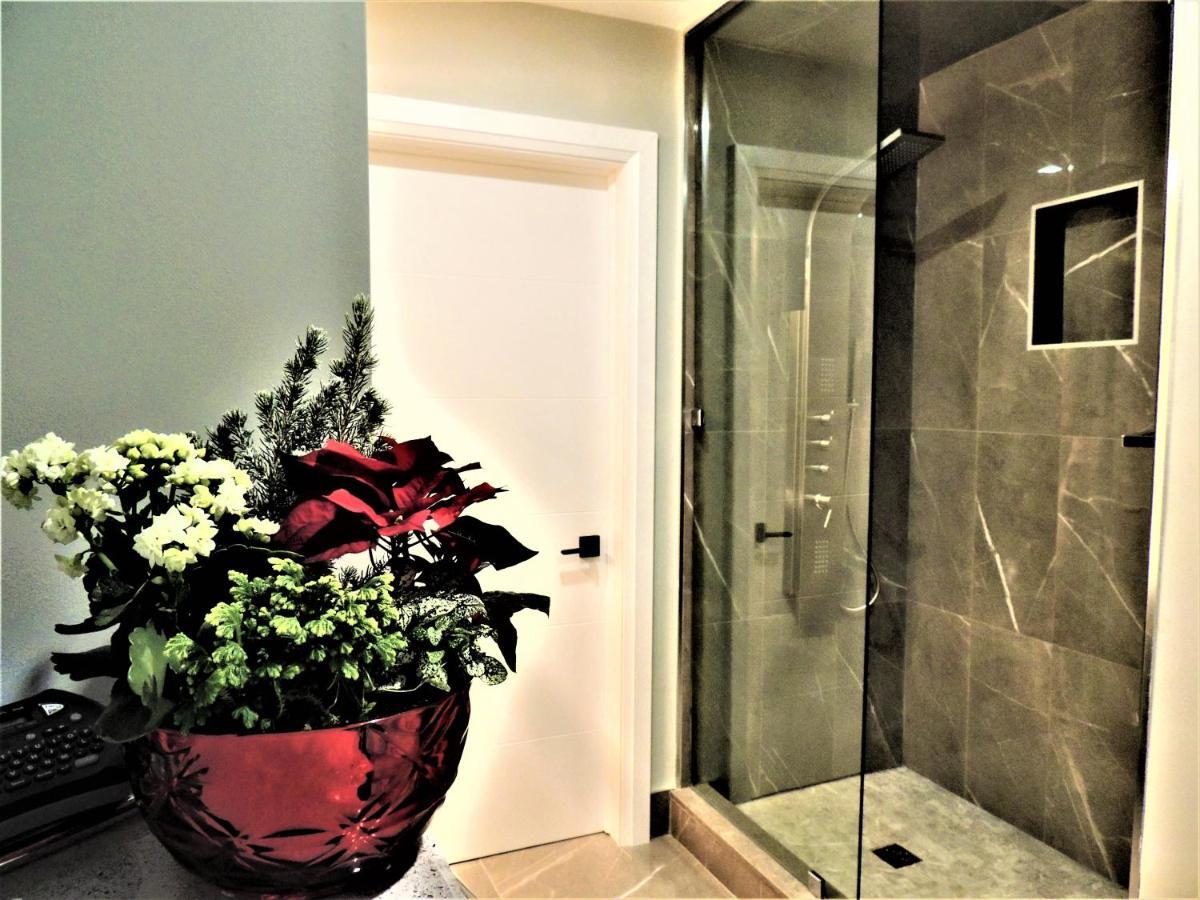 Iresidence In Toronto - Fantastic Vacation Home Buitenkant foto